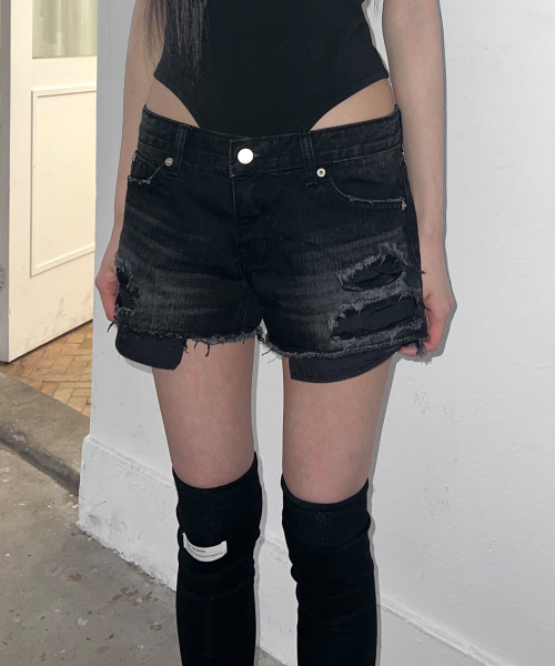 Messy Denim Shorts (black)