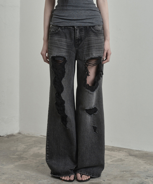 Aged Distressed Denim Pants (black)