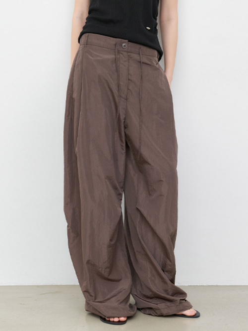 YU TUCK CURVED BANDING NYLON PANTS (PT-5798)