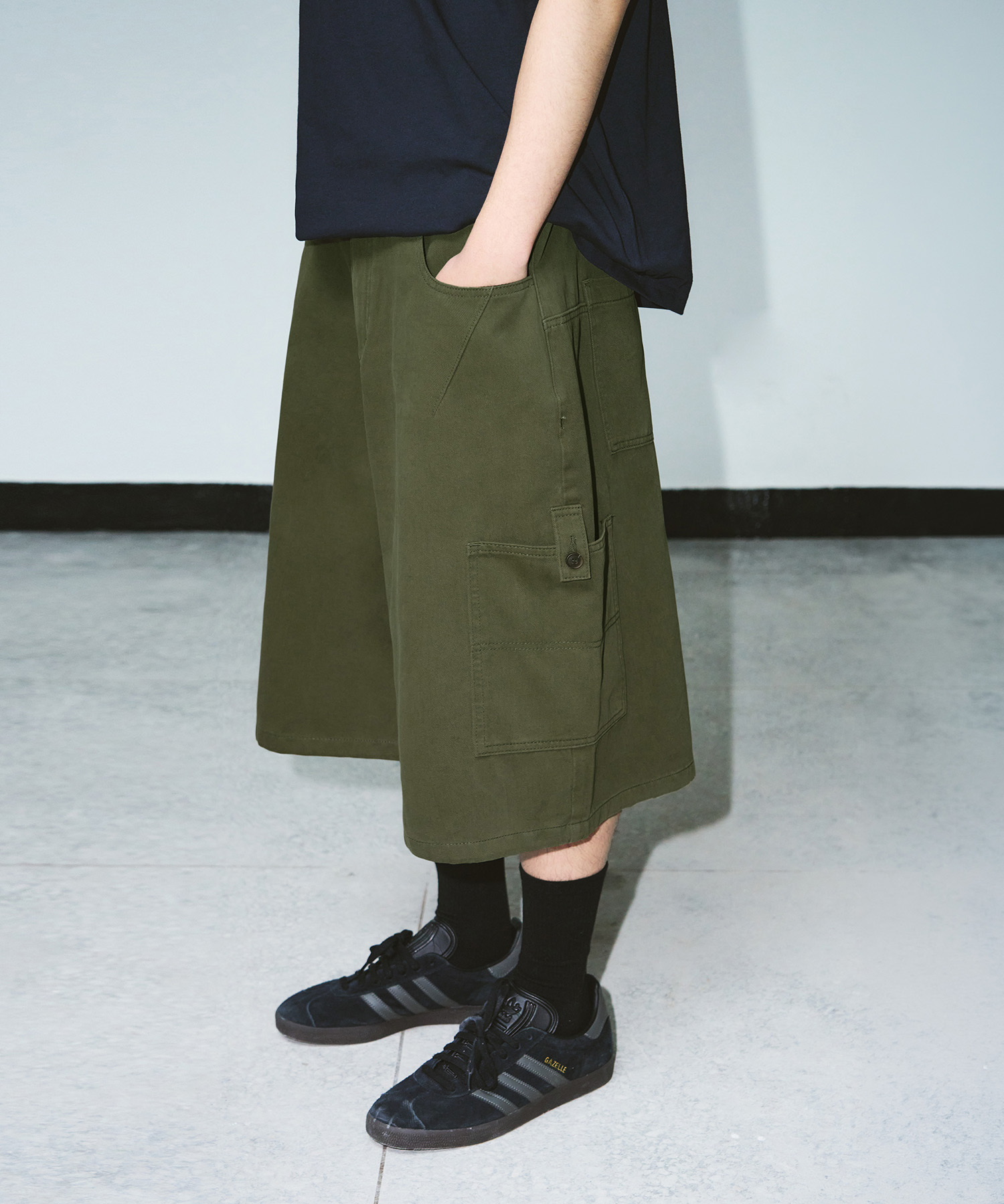 FIELD CARGO BERMUDA COTTON PANTS [KHAKI]