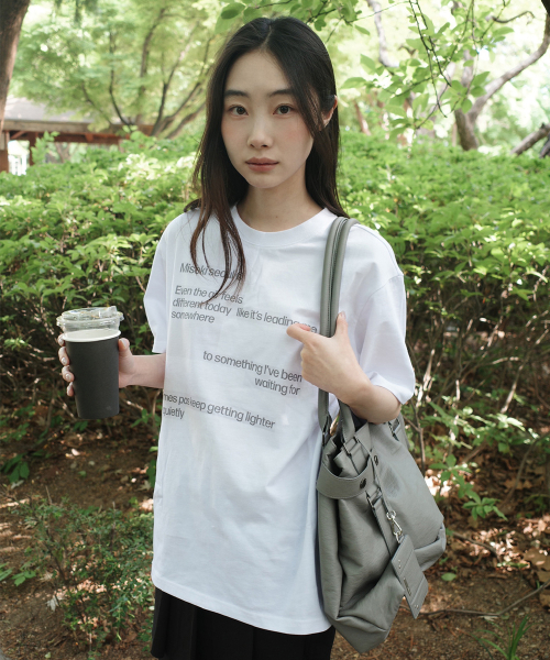 Block lettering short sleeve WHITE