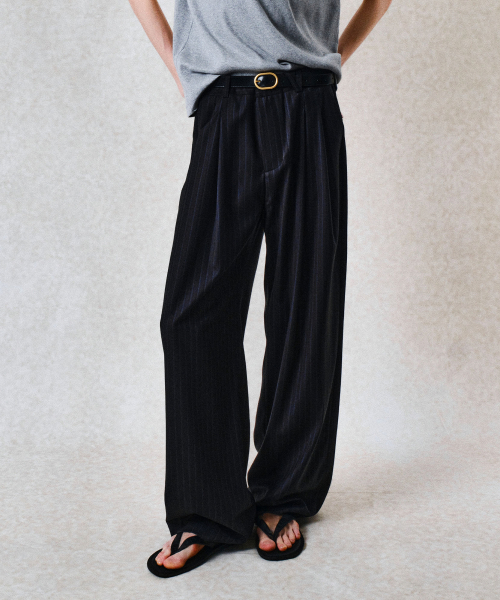DOUBLE PLEATS STRIPE TROUSERS (NAVY)