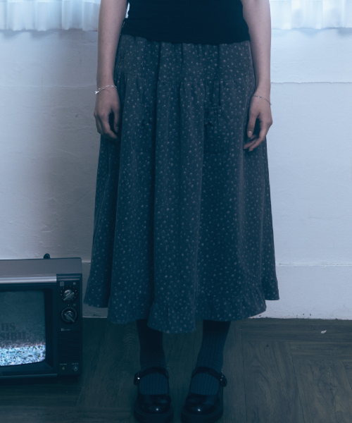 MINI POCKET FRILL SKIRT CHARCOAL