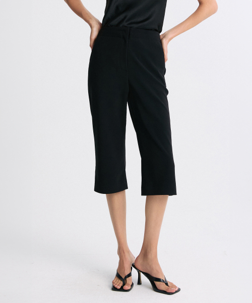 TAILORED CAPRI TROUSERS