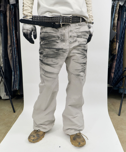 Spray Washed Semi-Flare Pants Beige