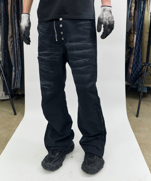 Spray Washed Semi-Flare Pants Black