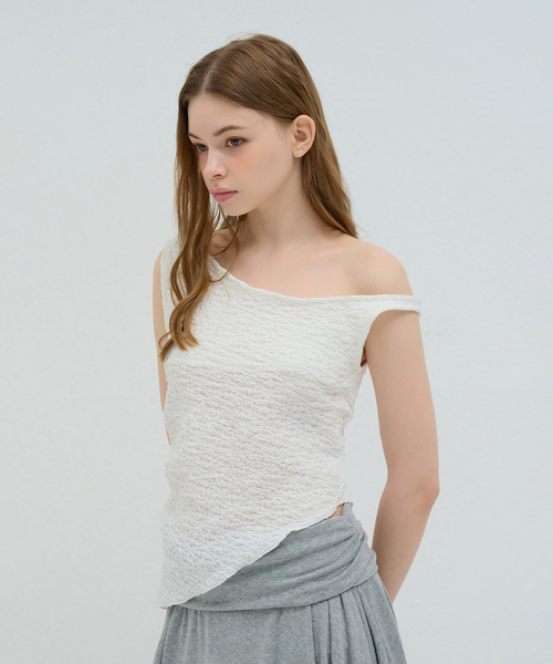 Топ с открытыми плечами из жатки White