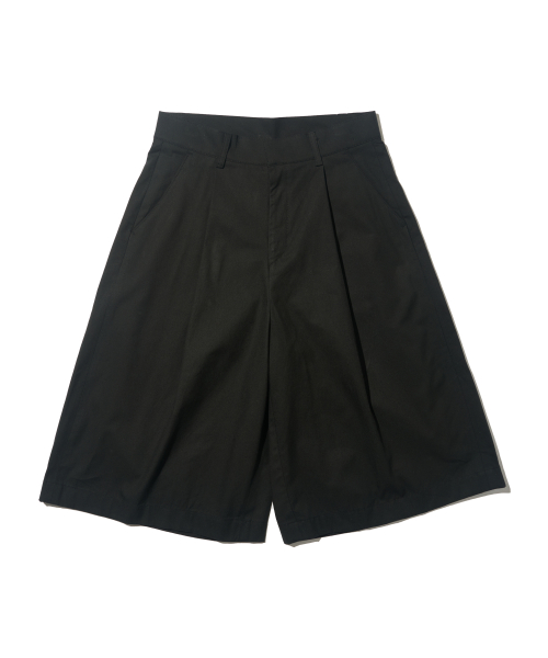 Широкие бермуды с глубокими защипами (Black)
