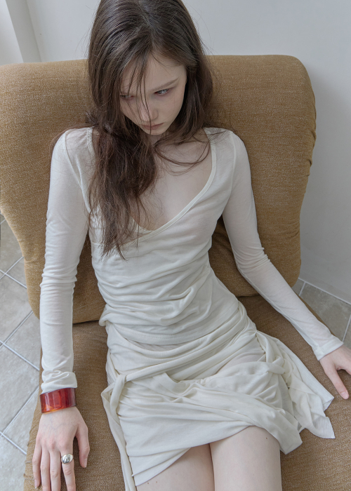 See-through V-neck long-sleeved, Ivory