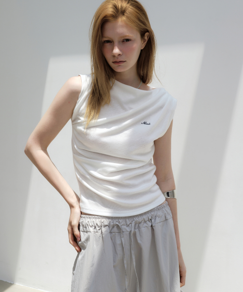 DRAPED SHIRRING SLEEVELESS TOP_WHITE