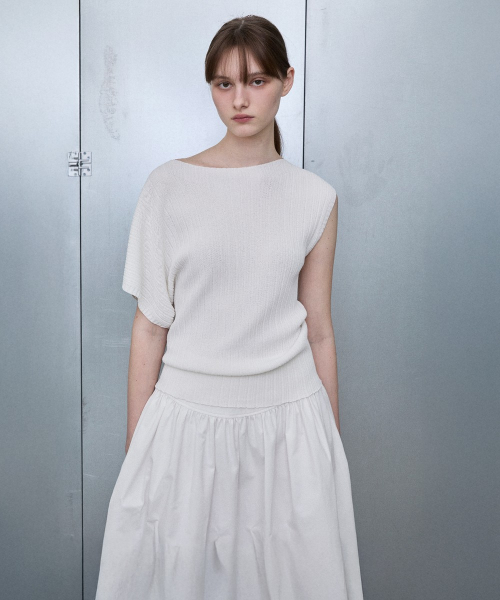 Asymmetric Sleeve Pleated Knit Pullover [WHITE]
