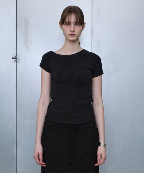 One-Shoulder Short Sleeve Knit Pullover [BLACK]
