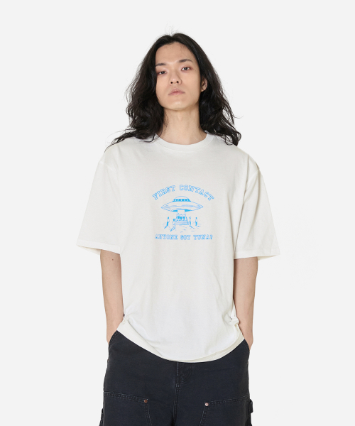 First Contact - Oversized T-Shirt White