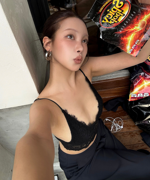 RACE BRA TOP-BLACK