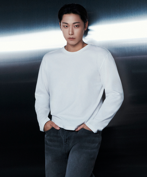 레귤러 긴소매 크롭 티셔츠 [화이트]