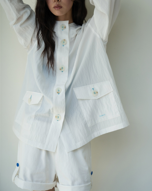 LIGHT HOODIE SAFARI (WHITE)