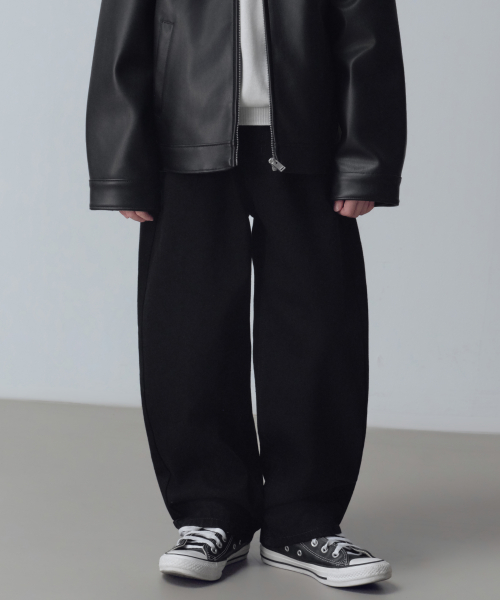 커브드 데님 팬츠 [블랙]