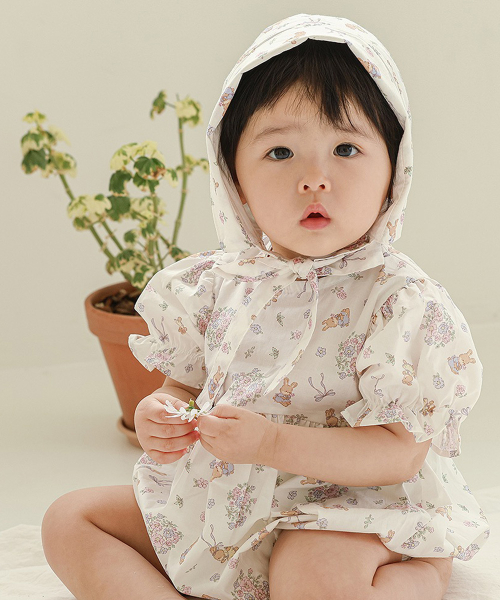 귀여운 아기 토끼의 신나는 하루 - 아기 여름 바디슈트