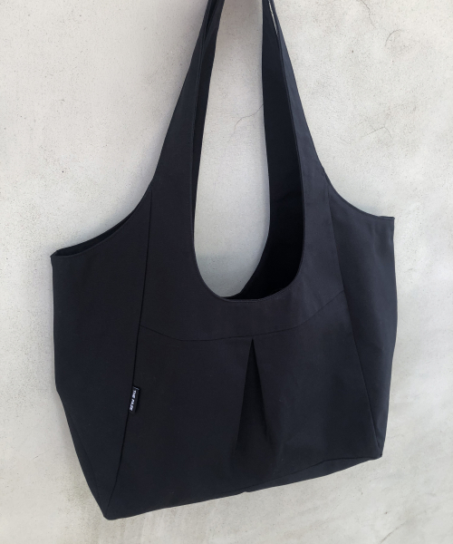 P.5 BLUE BLACK SHOULDER BAG