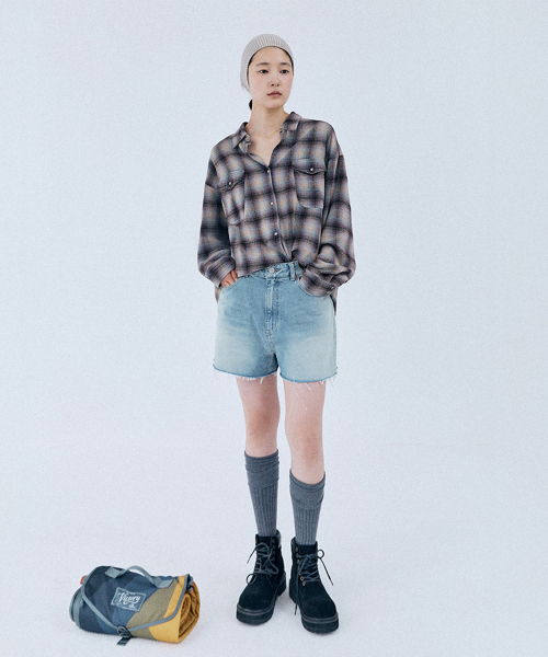 sepia check shirt (blue)