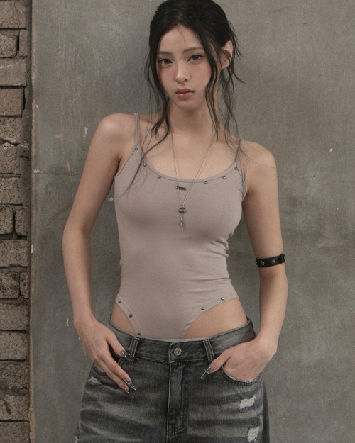 Stud Bodysuit Sleeveless (beige)