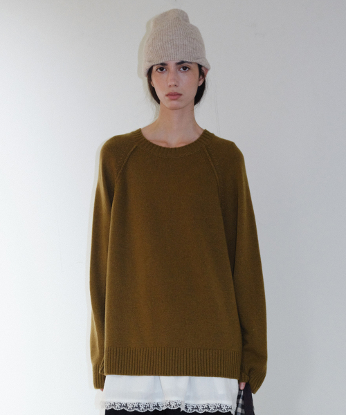 WOOL BLEND RAGLAN PULLOVER - OLIVE