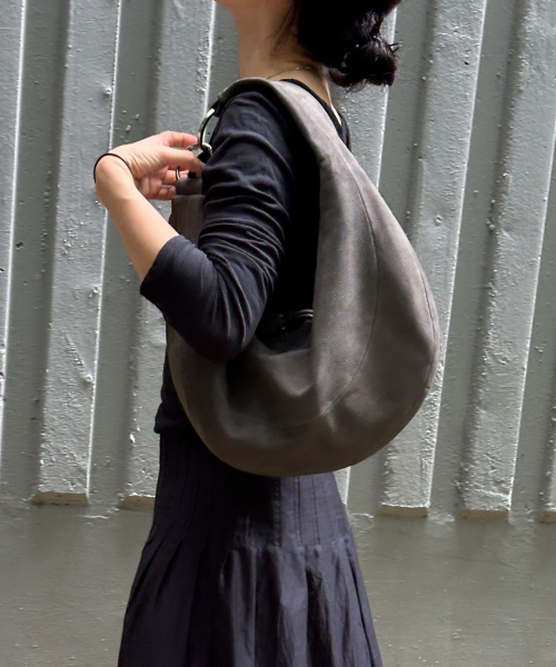 Fling hobo bag(Dusty grey)_OVBAX26253NUG