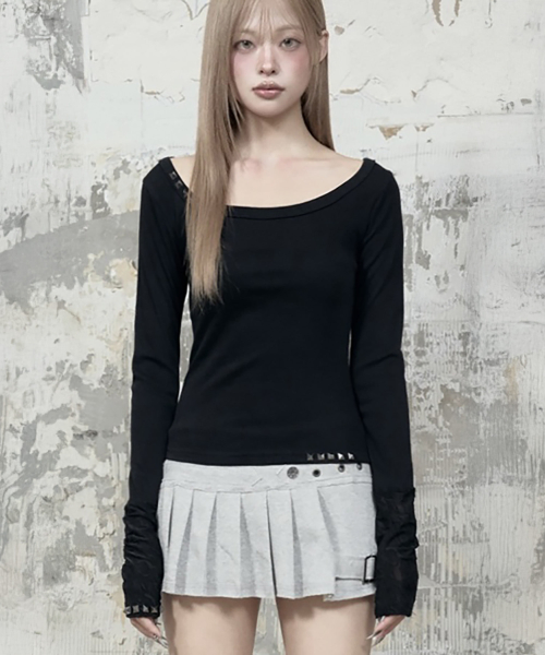 Stud Metal Point Long Sleeve (Black)