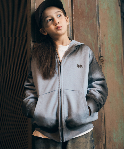 KIDS SPRAYED TAG HOOD ZIP UP - SKY BLUE