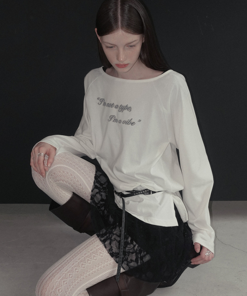 Cropped Lettering Pintuck Boat Neck Long Sleeve T Shirt, Ivory