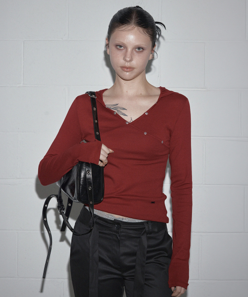 Butil Button V Wrap Hood Long Sleeve T Shirt_Wine