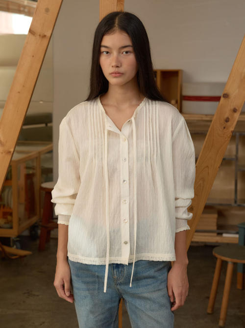 Feminine Pintuck Blouse MU2678BL802M