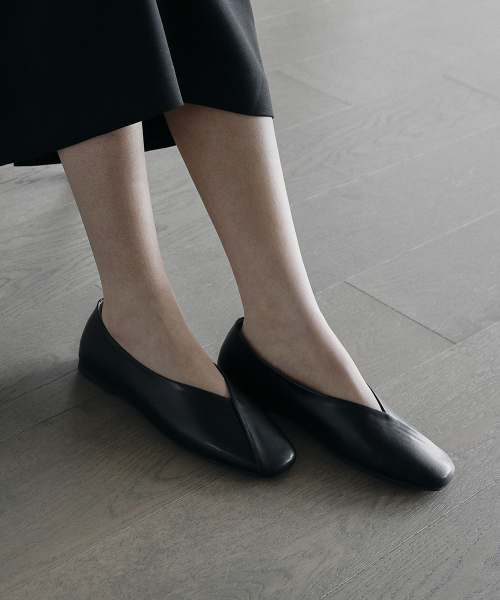 Rojena Round Flat Shoes (1cm)