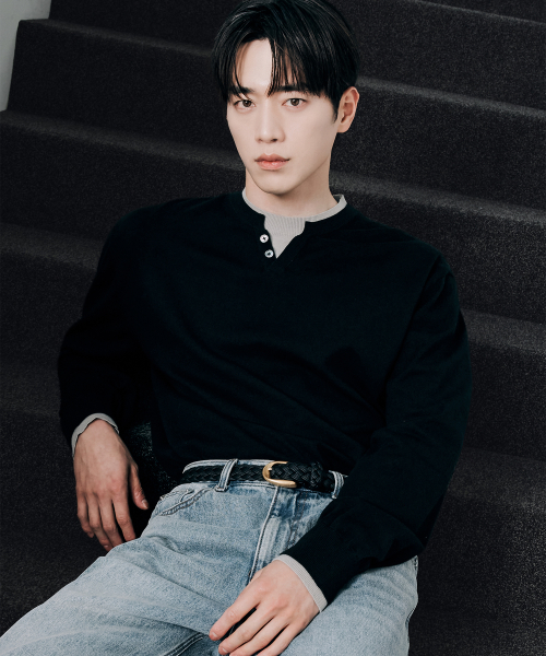 더블 레이어드 소프트 헨리넥 니트 [BLACK]