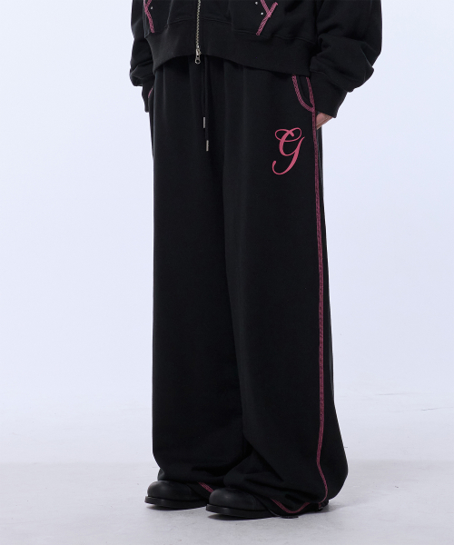길라아카이브 STITCHED SMALL LOGO SWEAT PANTS_BLACK