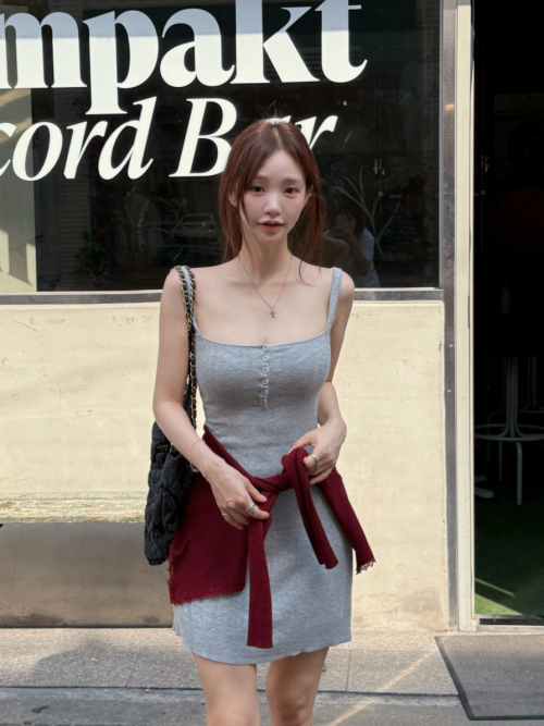 아일렛 니트 원피스