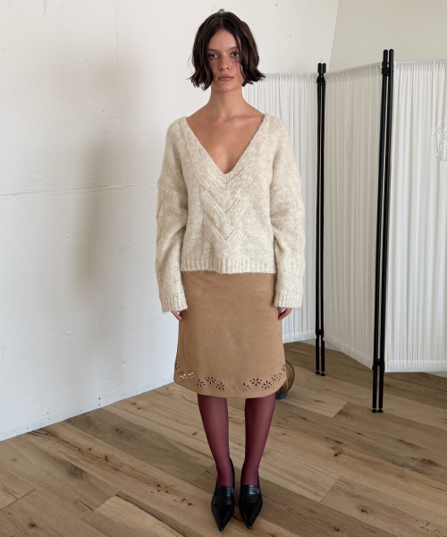 SUEDE PUNCHED MIDI SKIRT (BEIGE)