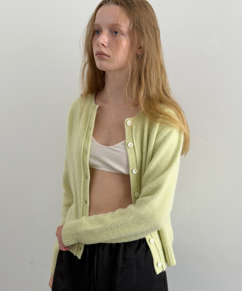 Baby Alpaca Round Neck Cardigan (Light green)