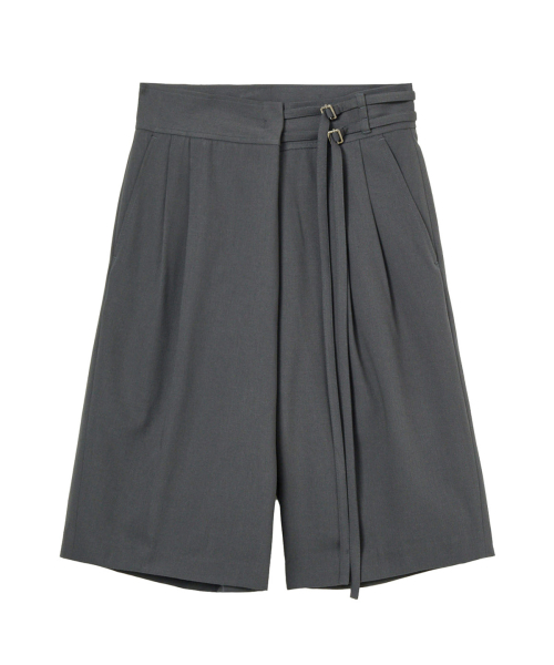 BELTED WRAP BERMUDA PANTS IN GREY