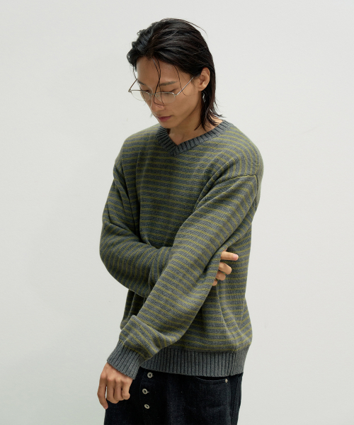 V-NECK STRIPE PULLOVER KNIT [KHAKI]