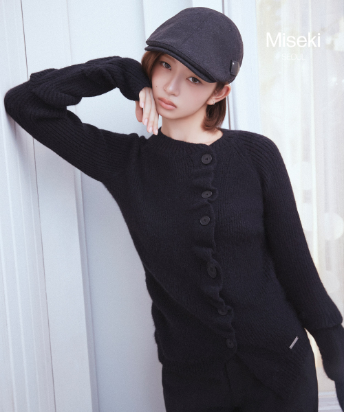 Unbalanced cowl button knit BLACK
