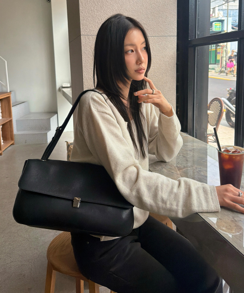 유라고 Classic flap bag_2colors