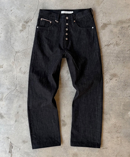 YUTA SELVEDGE BUTTON FLY DENIM PANTS [BLACK]