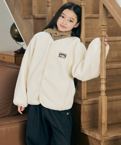 뽀글이 라운드넥 점퍼(KR5TZU196CE)