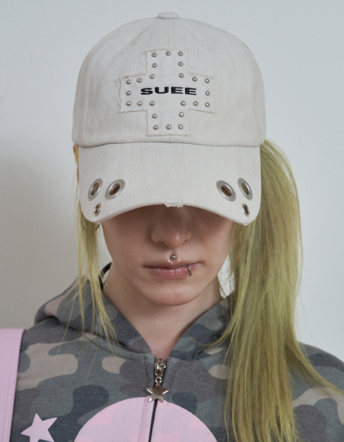 CROSS LOGO EYELET BALL CAP / BEIGE