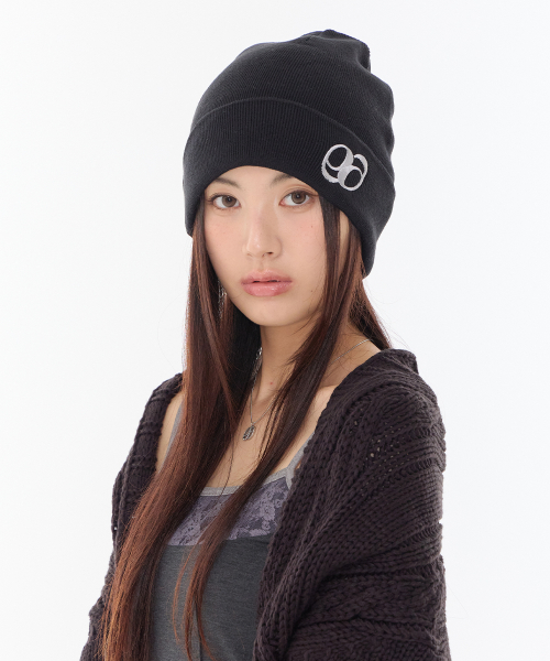 BASE LOGO BEANIE / BLACK
