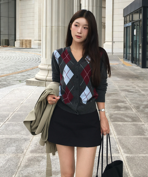 Wool Cashmere Argyle V-Neck Cardigan J1KT621E