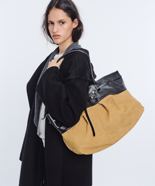 SOFT GRANDMA LAYERED BAG_camel naked
