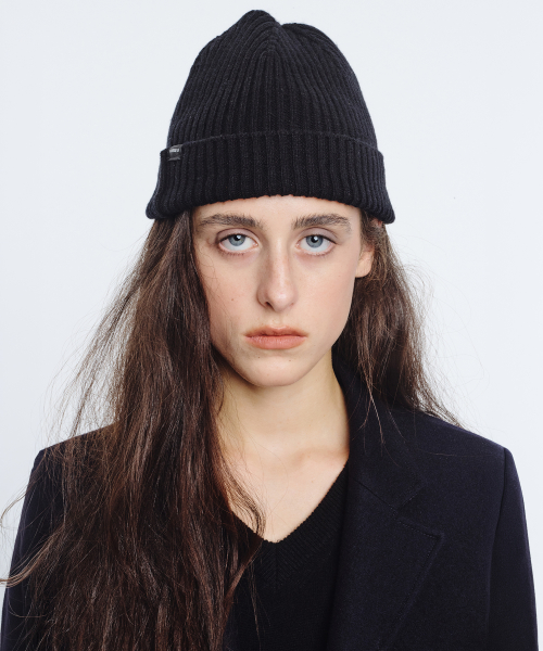 CLASSIC KNIT BEANIE_black