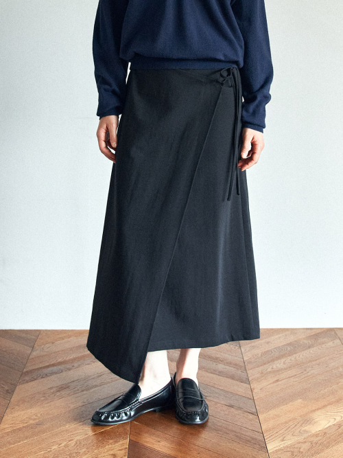 Essential Wrap H-Line Long Skirt